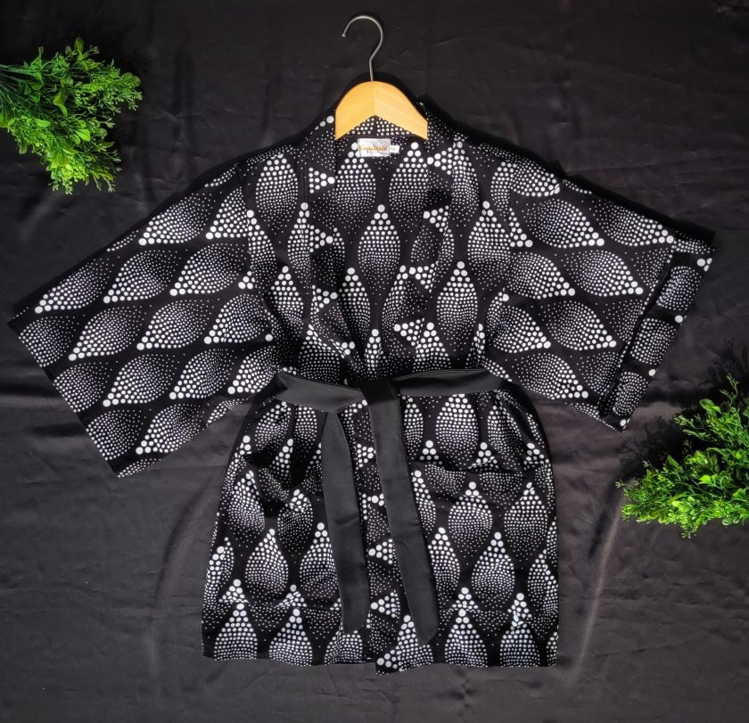 Black printed kimono - Image 2