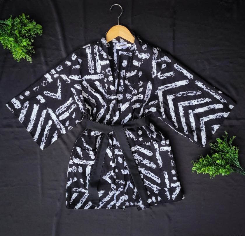 BW printed kimono - Image 4