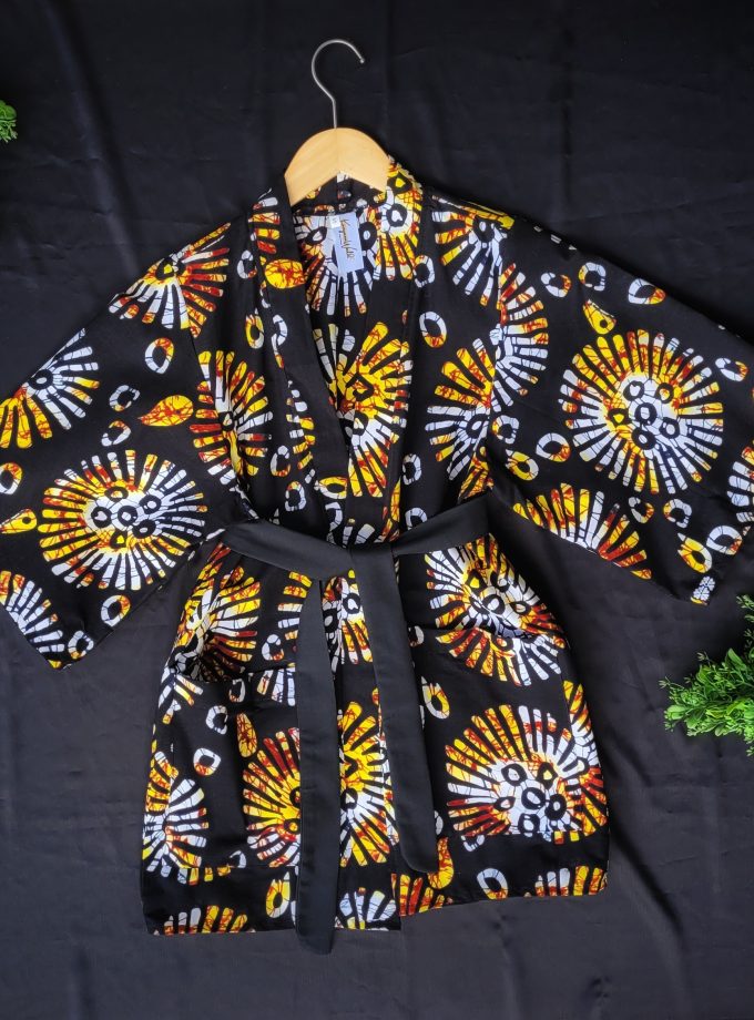 Sunburst printed kimono