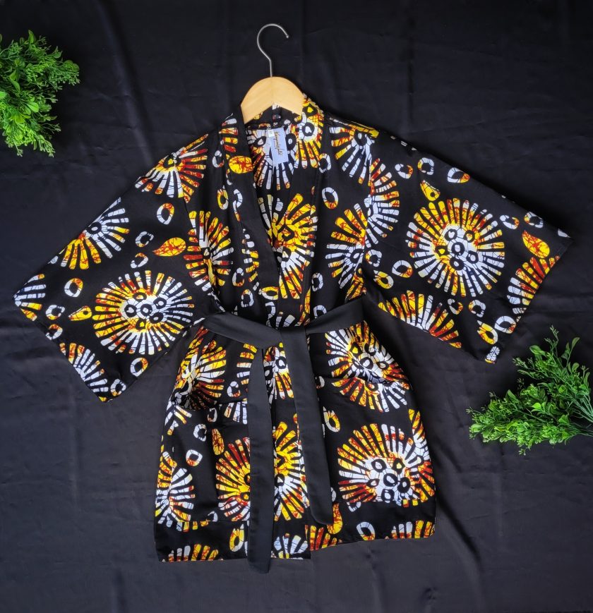 Sunburst printed kimono