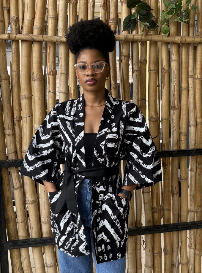 BW printed kimono