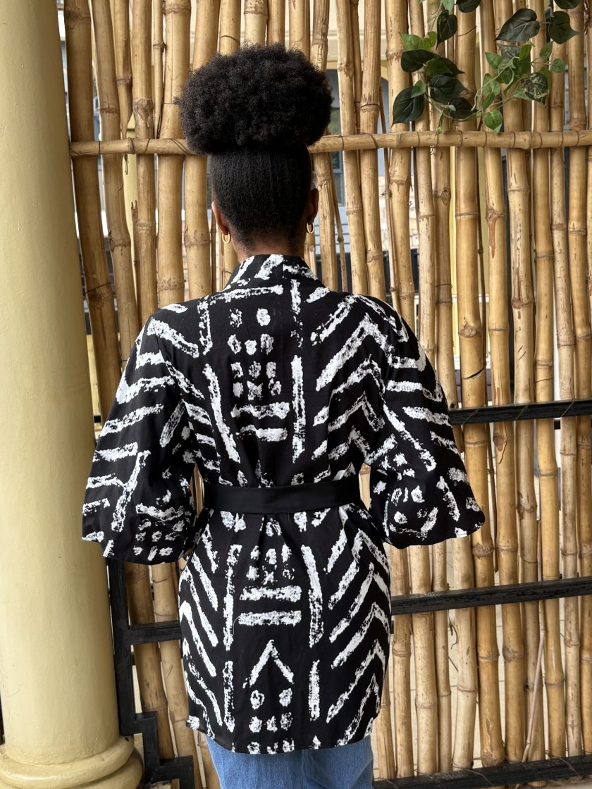 BW printed kimono - Image 3