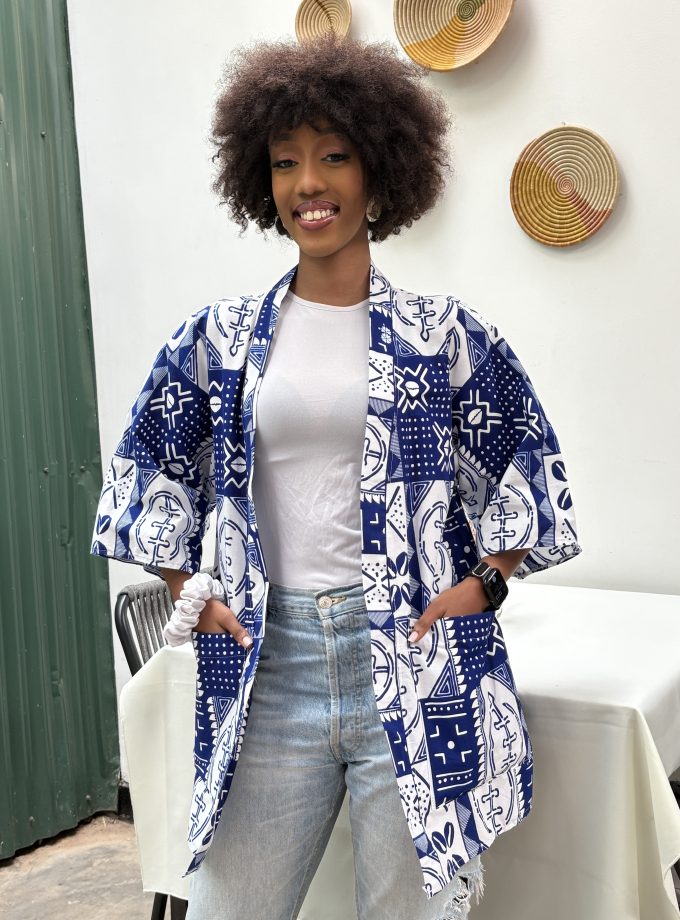 White and blue printed kimono