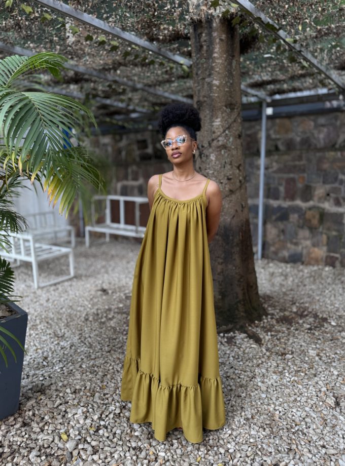 Ava maxi dress (Golden)